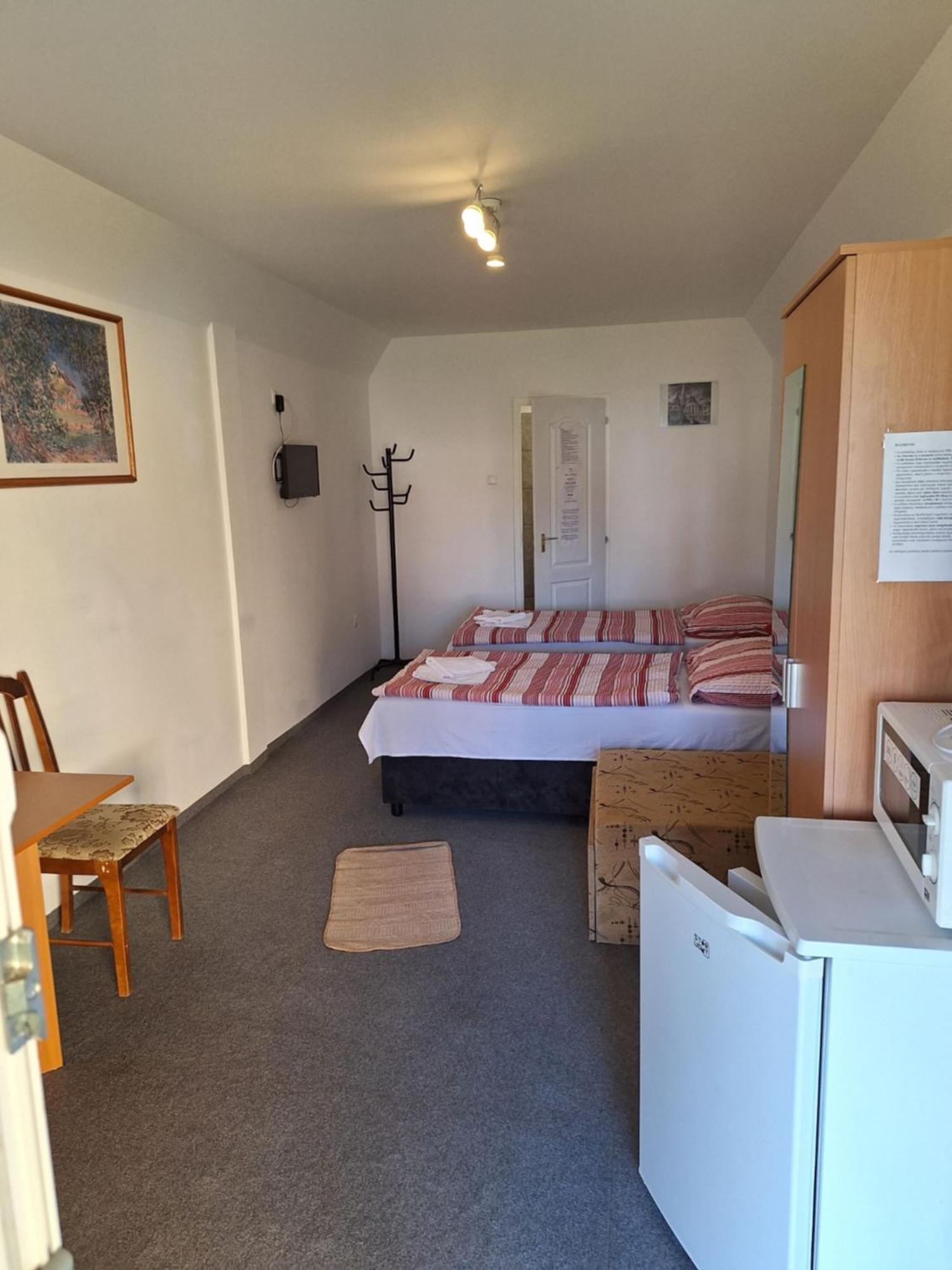 Fenyo Panzio Bed and Breakfast Mezőkövesd Eksteriør billede