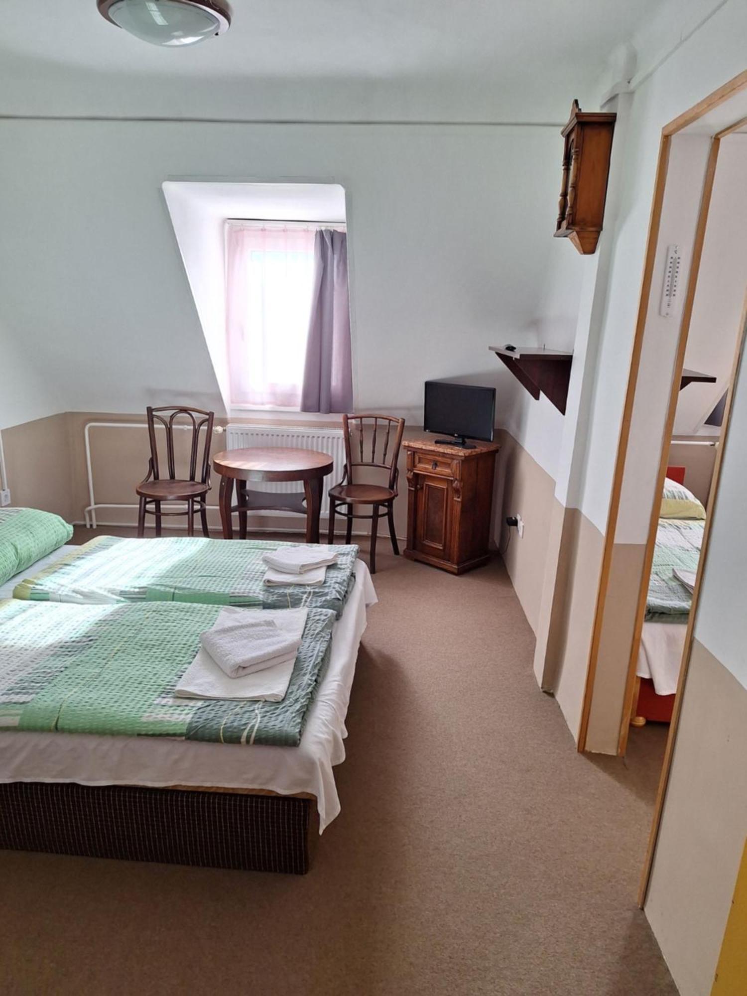 Fenyo Panzio Bed and Breakfast Mezőkövesd Eksteriør billede