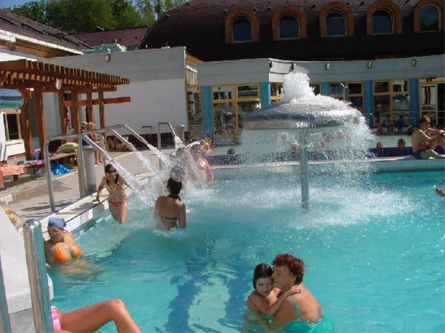Fenyo Panzio Bed and Breakfast Mezőkövesd Eksteriør billede