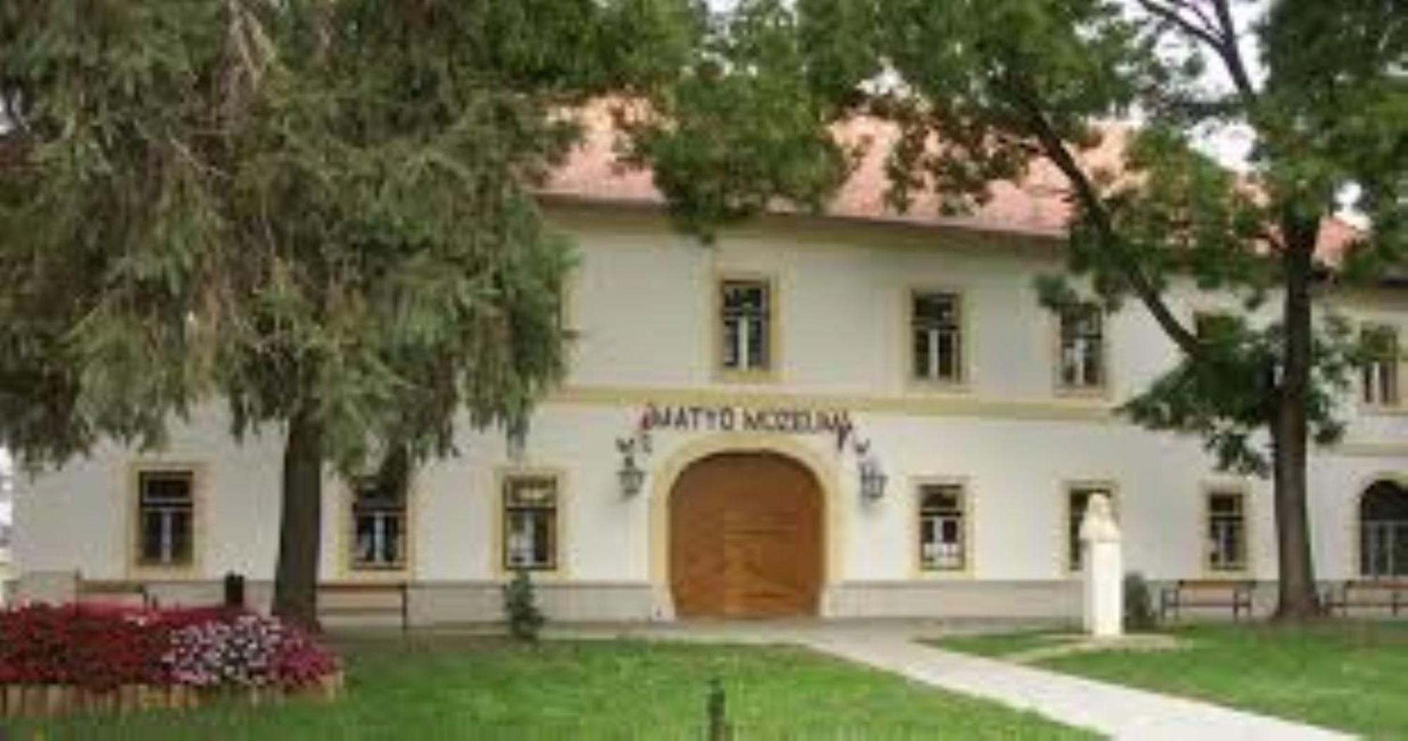 Fenyo Panzio Bed and Breakfast Mezőkövesd Eksteriør billede