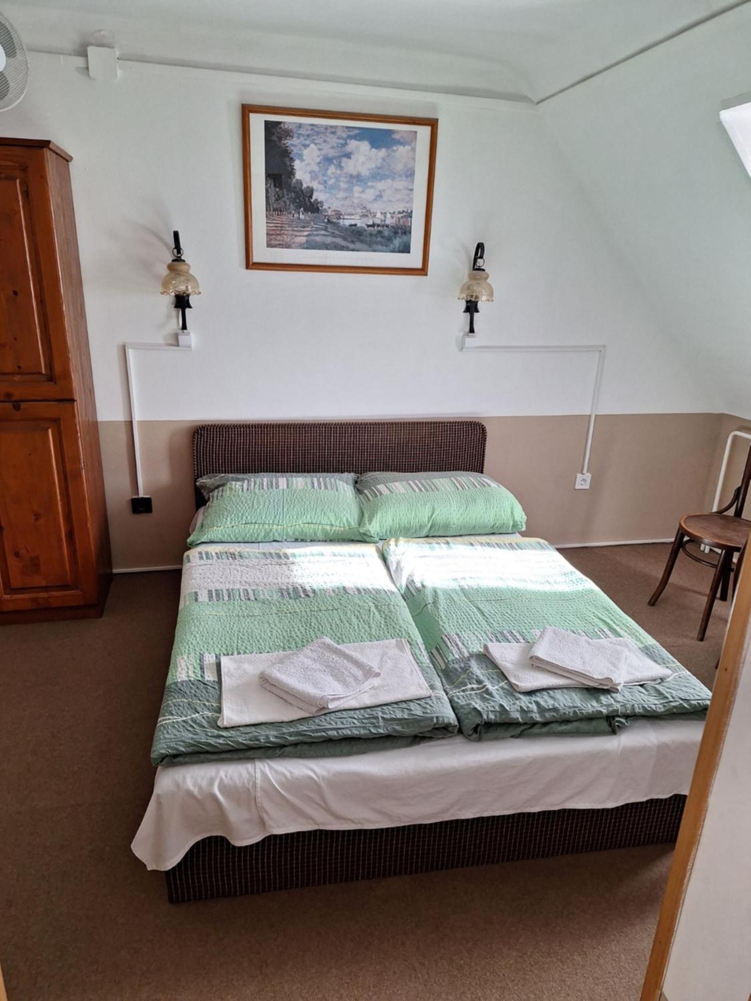 Fenyo Panzio Bed and Breakfast Mezőkövesd Eksteriør billede