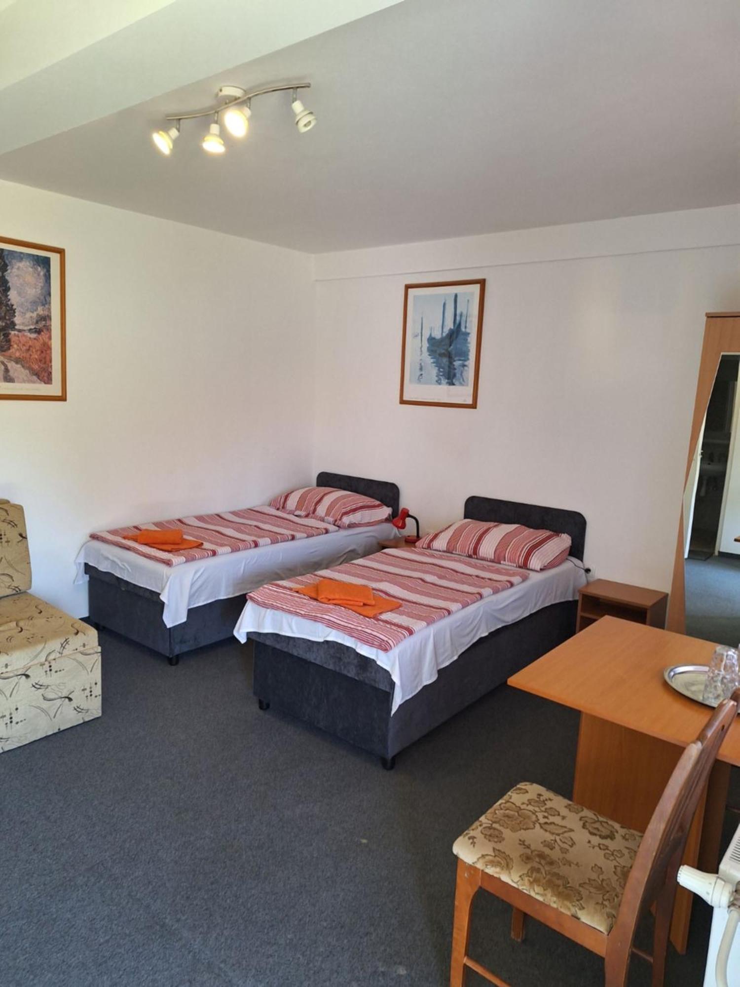 Fenyo Panzio Bed and Breakfast Mezőkövesd Eksteriør billede